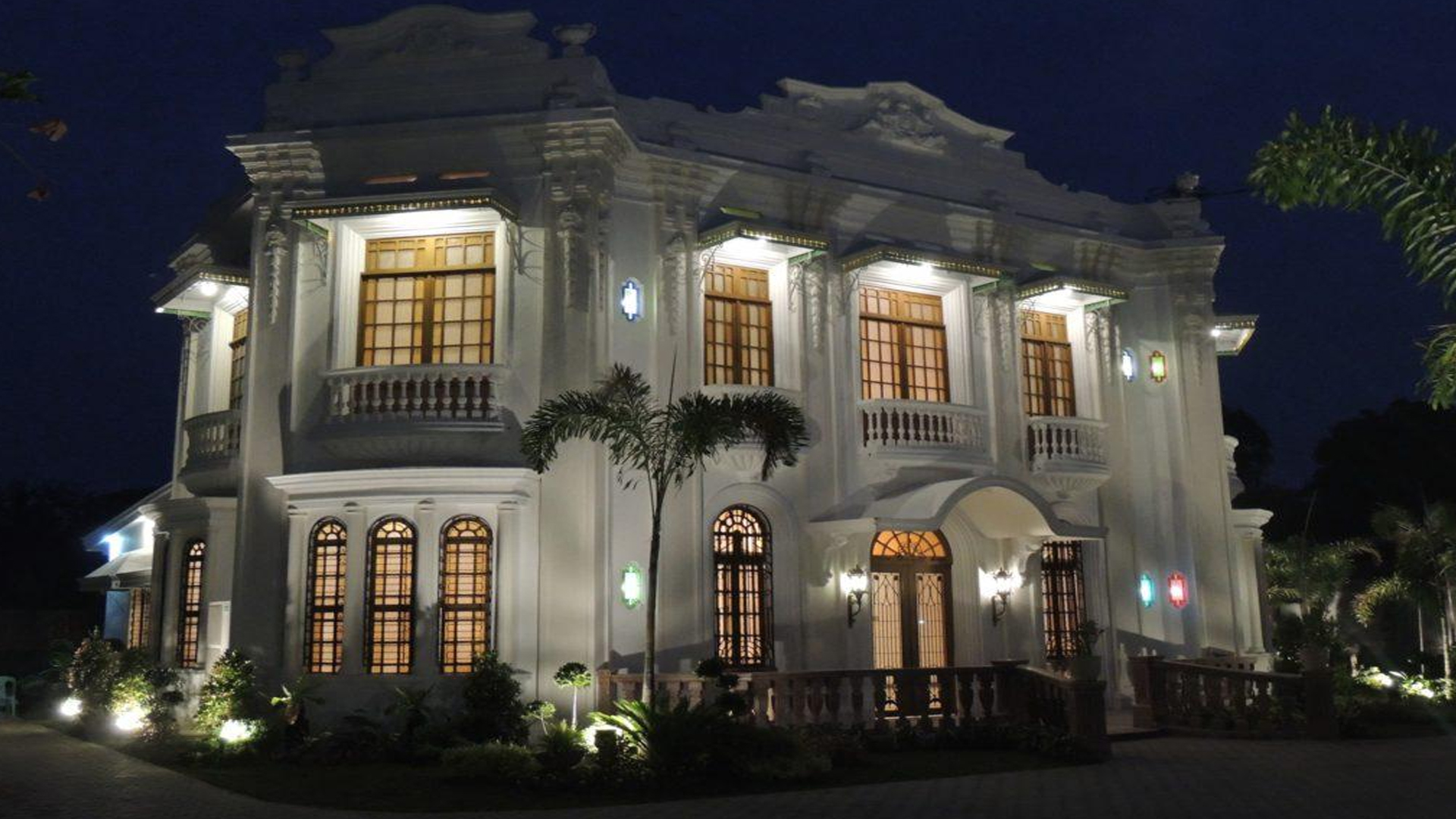 Image of Lopez Mansion